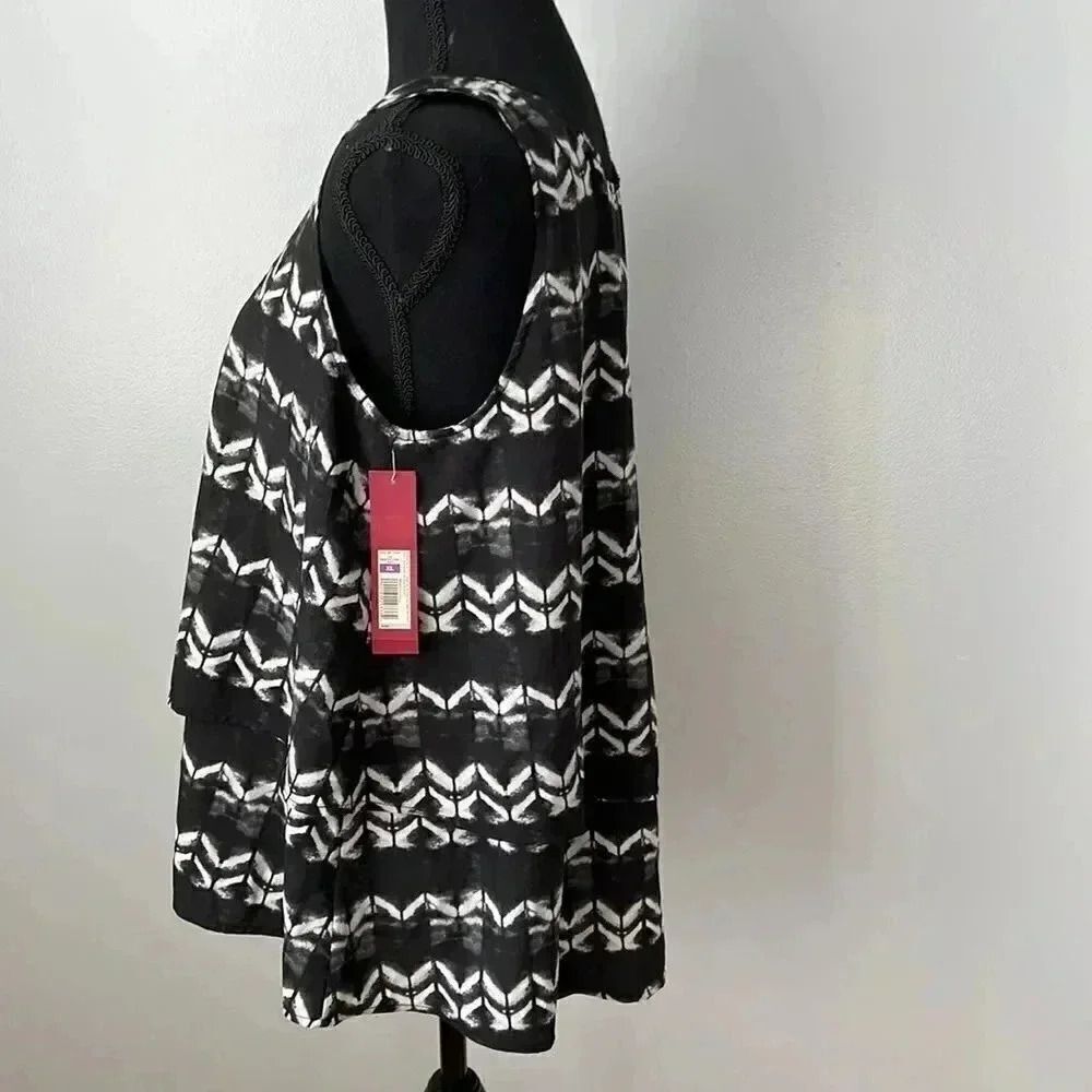 NWT Black and White Merona top - Picture 5 of 10